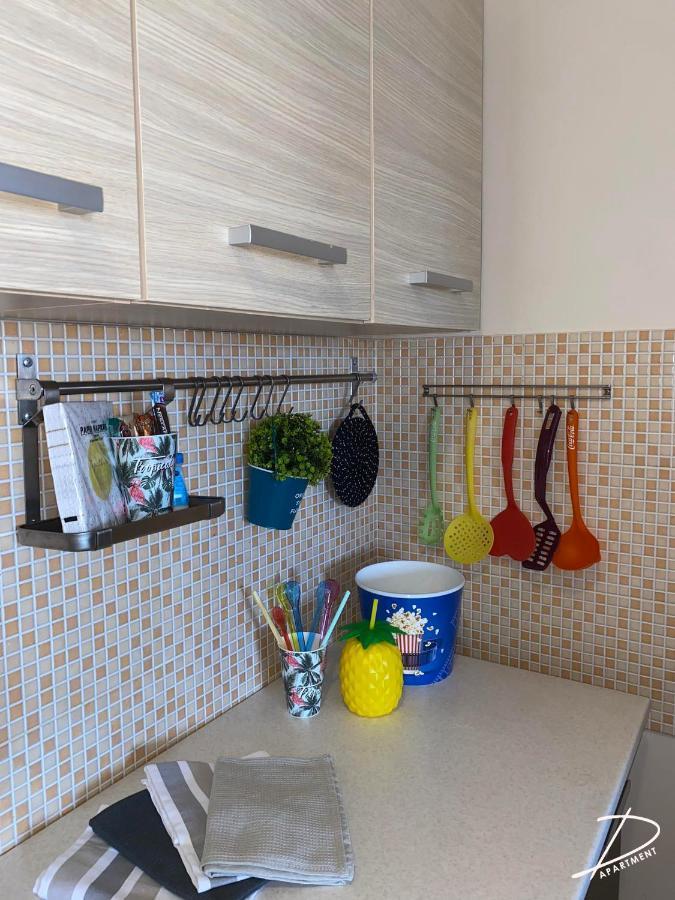 D Apartment Free Private Parking Fast Wi-Fi โนวีซาด ภายนอก รูปภาพ