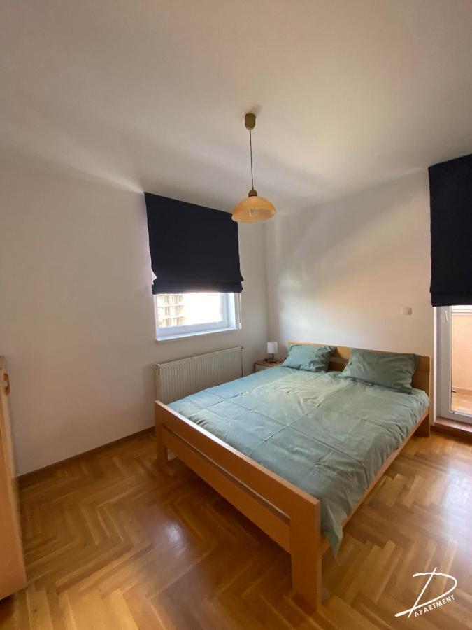 D Apartment Free Private Parking Fast Wi-Fi โนวีซาด ภายนอก รูปภาพ